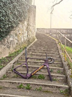 Découvrez le nouvel Àspero-5 de CervéloUn seul objectif : aller plus vite, partout. Pour les reines et rois des chemins 👑#cervelo #aspero5 #rochatcycles